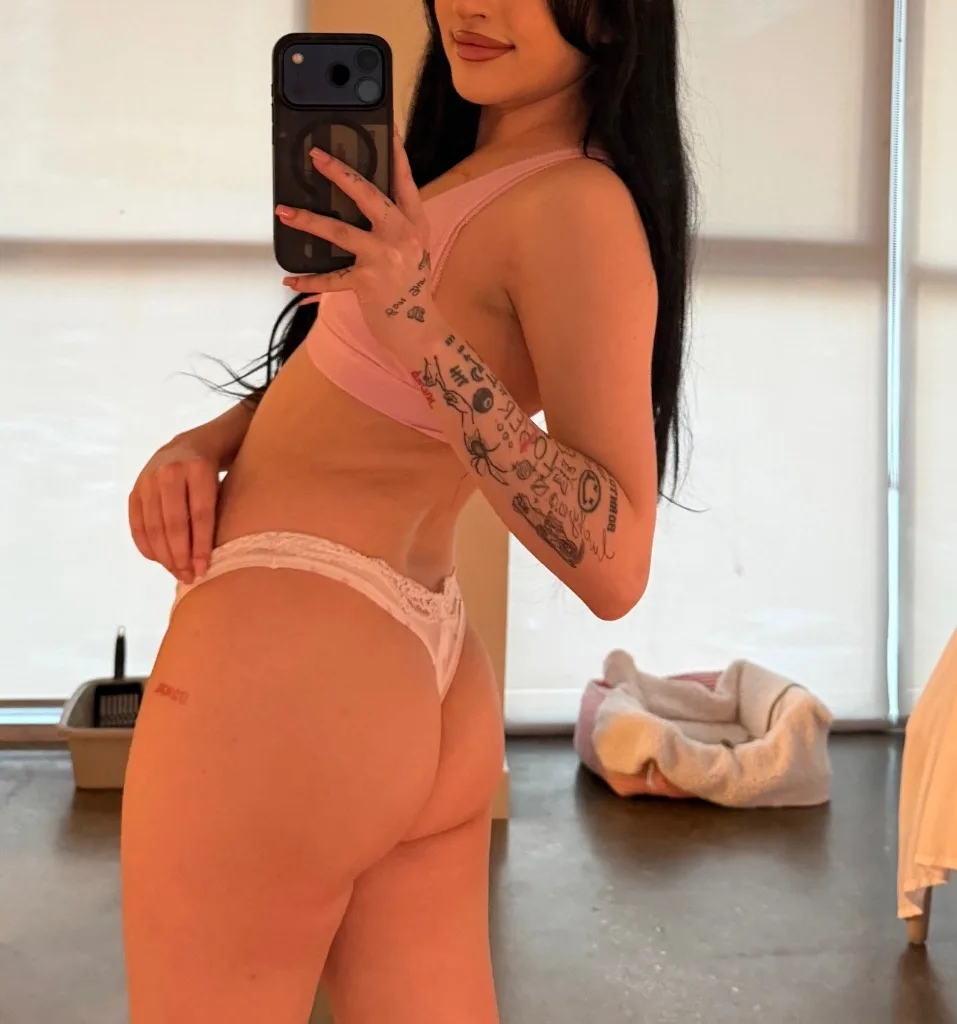 new petite girls looking to suck some dickkk - Photo 2 | Escort in Los Angeles
