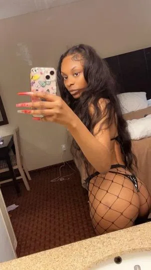 1oo% R E ₳ L DREᎯM ᎶIRL ıяяєṡıṡṭıɞʟє ѕиєαк away - Photo 4 | Escort in Fresno