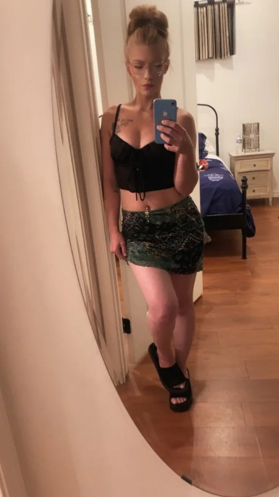 Incall Baseline & PriestMessage me if You want to have a fu$&ing great time - Photo 3 | Escort in Phoenix