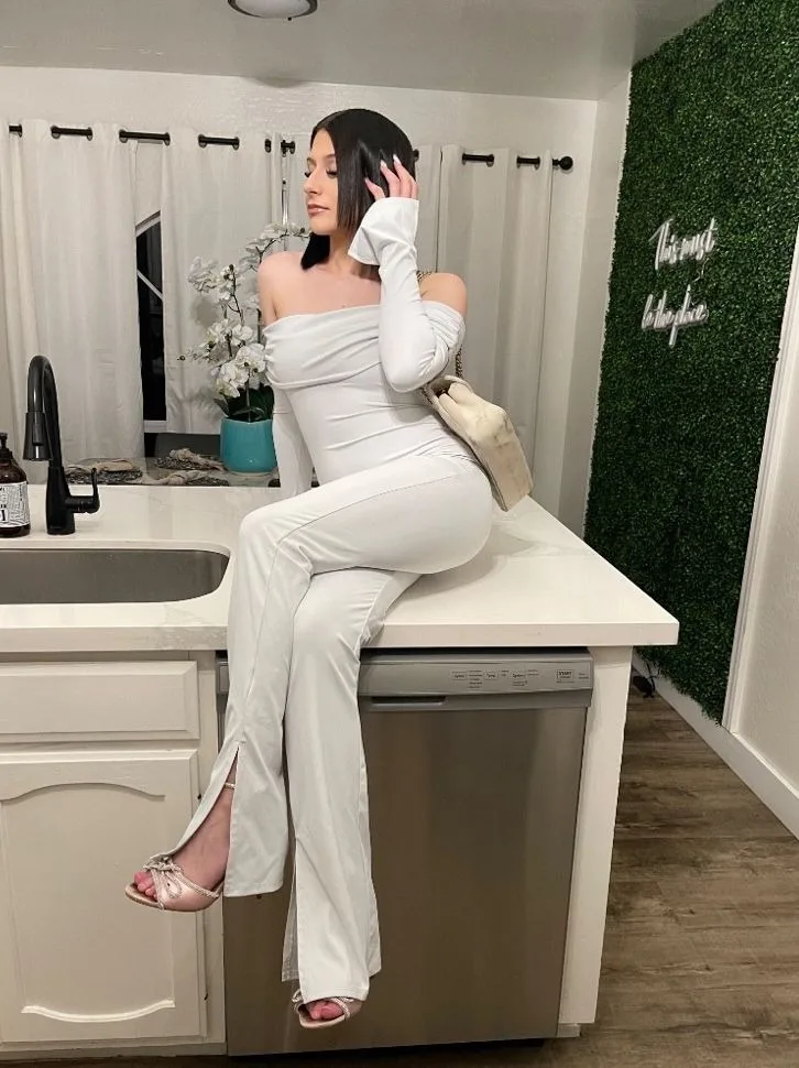 Call me📞📞Tex meI am available to give you and I will provide you with a rich 🛑 service.🔥🔥🥵🛑Anal sex🛑Vaginal sex🛑Exotic Dances🛑Delict blowjobs🛑No deposit.Available 24\7 to give you a home or