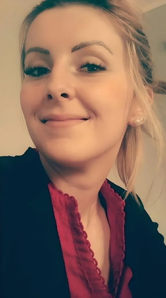 call me An experienced and white girl that I will make you very happy, so that you stay wanting to return I am 100% see that I am very hot - Photo 5 | Escort in Hollywood