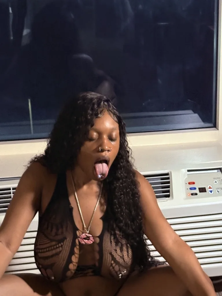 come spend some time with me FunsizeSweeth🥰 treat#PLAYGIRL BUNNY‼ - Photo 7 | Escort in Outcall