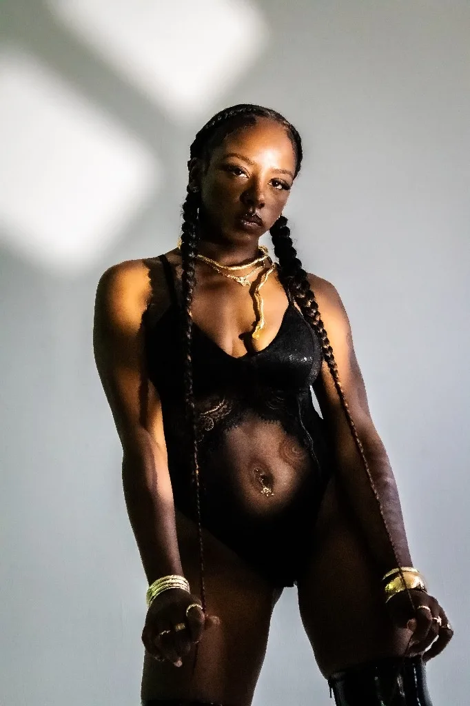 wet pussy ebony - Photo 7 | Escort in Los Angeles