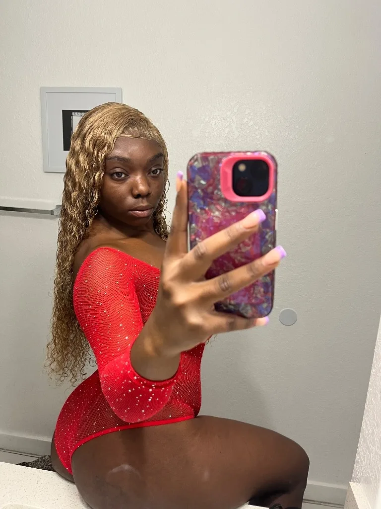 A Perfect FunSize Doll Tight Grip Wet Ready for you Now!! New To the area - Photo 5 | Escort in Fort Lauderdale