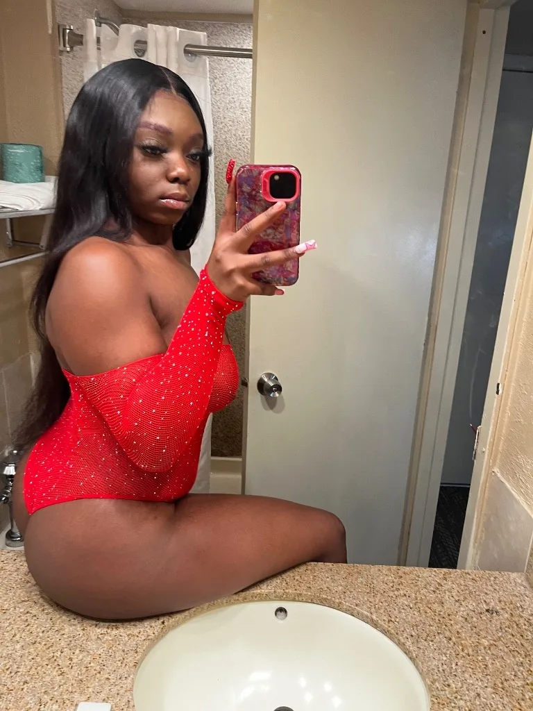 A Perfect FunSize Doll Tight Grip Wet Ready for you Now!! New To the area - Photo 12 | Escort in Fort Lauderdale