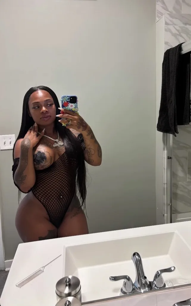 FT LAUDERDALE INCALLHere For A GOOD Time, Not A LONG ONE Tight H0LE Busty SLIM THICK Princess ⏳⏳⏰ Limited TIME Only - Photo 4 | Escort in 💕🎀West Oakland park blvd & i95🎀💕 Incall