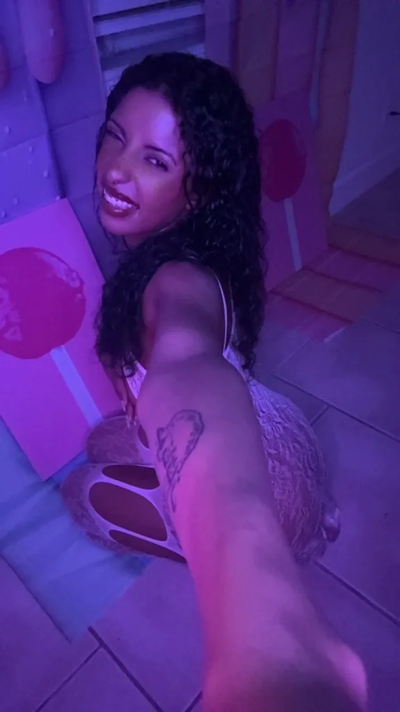 Latina with Fun Rubs - Photo 2 | Escort in Fort Lauderdale