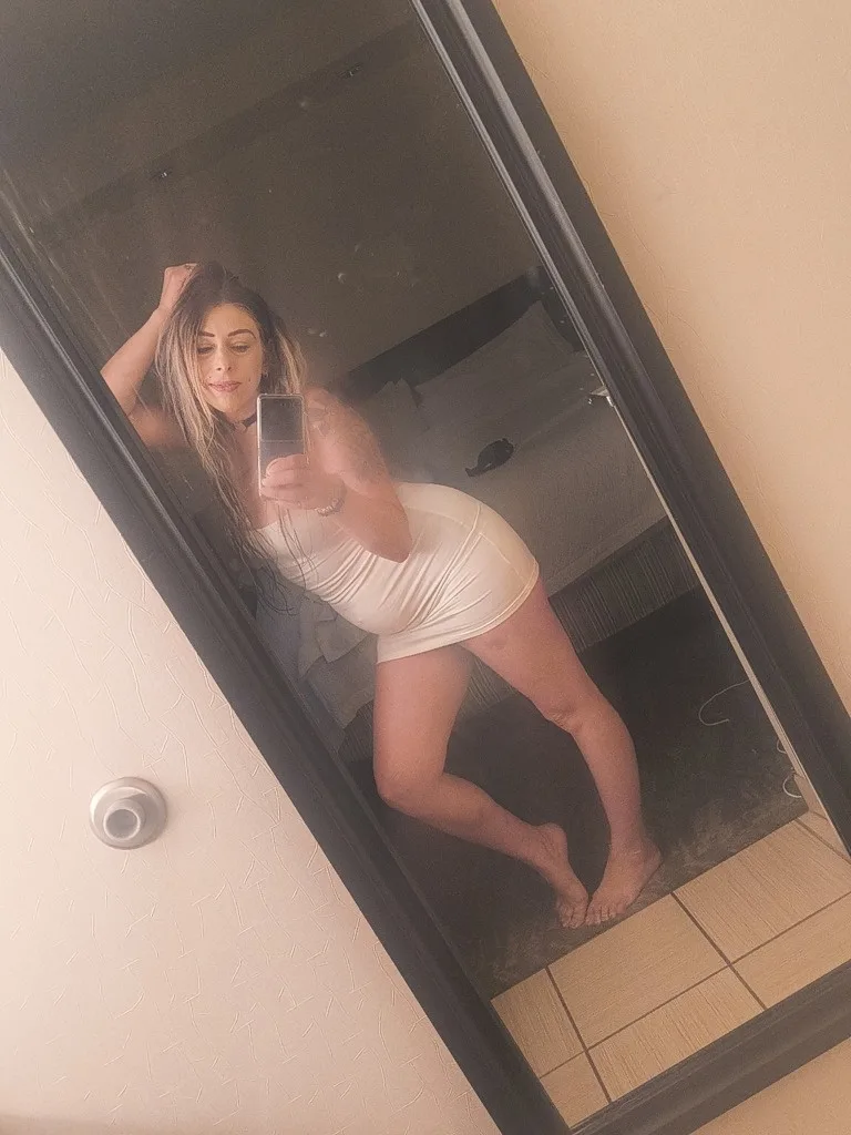 Big Booty Blonde BombshellIndependent Outcall Specials Now - Photo 6 | Escort in Ur place 😜