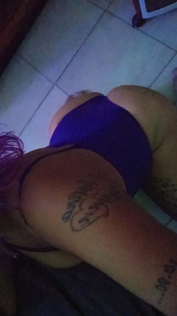 thick shit back🫦 - Photo 1 | Escort in Cardate( ur car) outcall