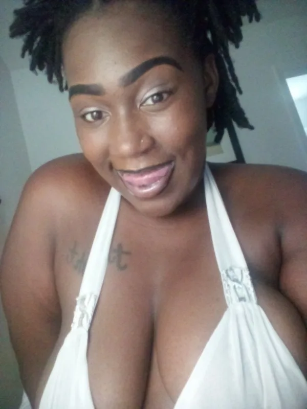 given addictive head - Photo 2 | Escort in Northside airport rd