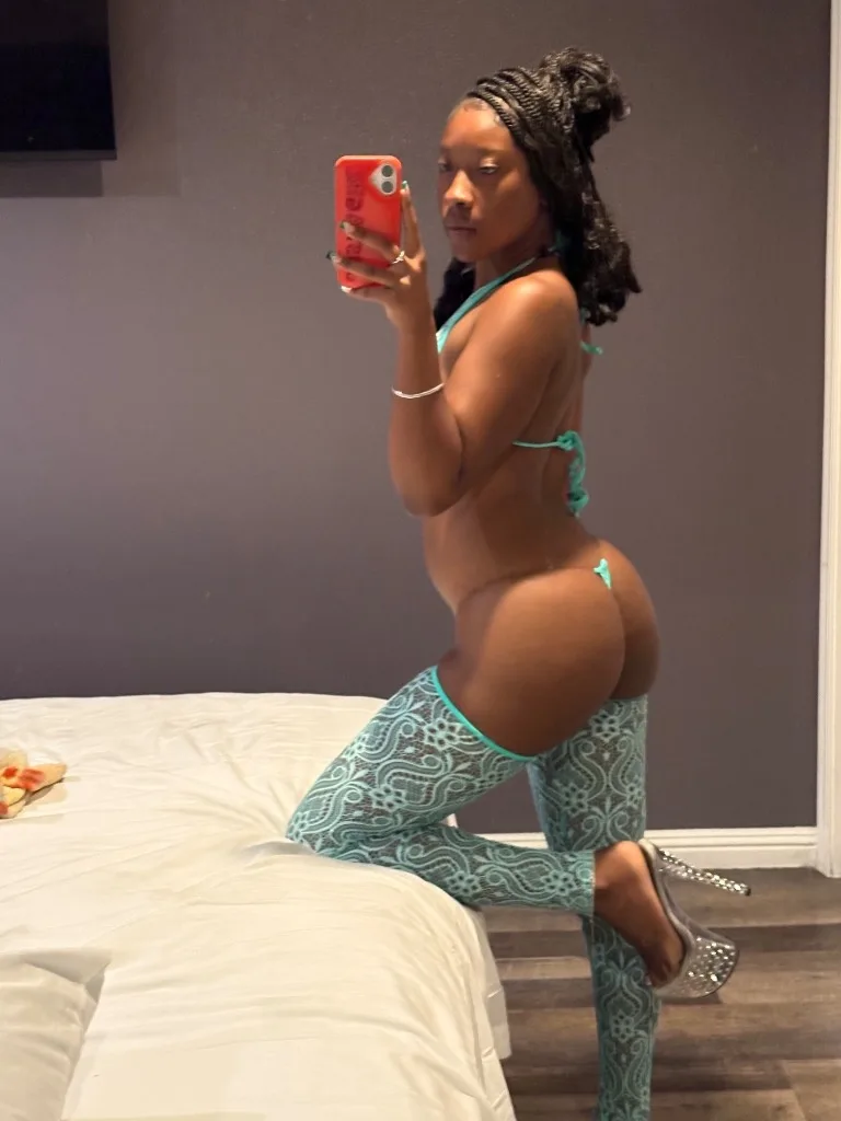 YOUNG PETITE BLASIAN HOTTIE 🥡 - Photo 2 | Escort in Sepulveda