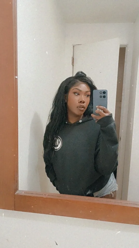Outcall and Carplay (your car ) Available All day - Photo 4 | Escort in Outcall