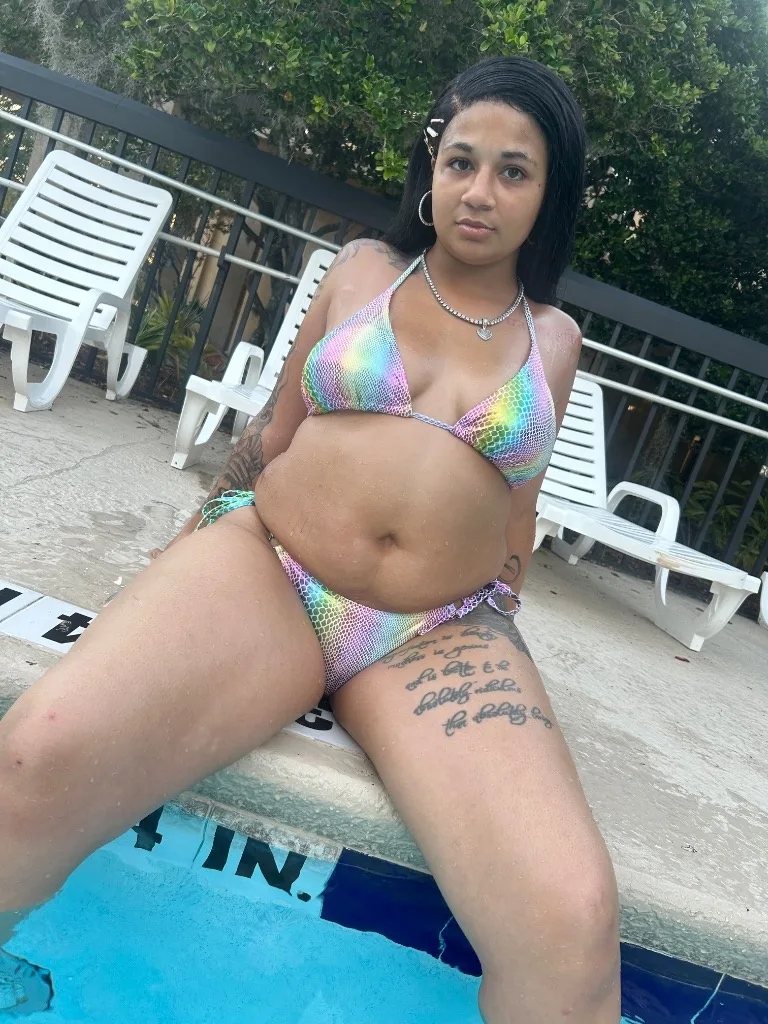 Mixed Beauty Throat Goat - Photo 2 | Escort in Sunrise Tamarac North Lauderdale Coral springs