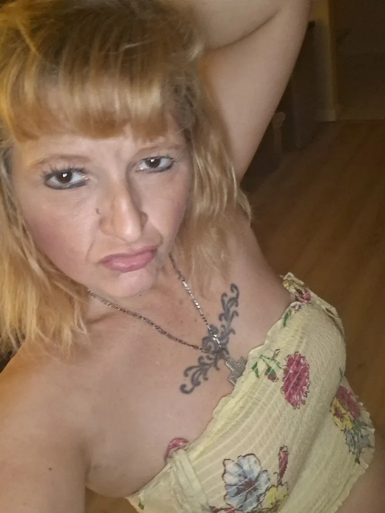 Near Biscayne Blvd NEED ROOM ASAP - Photo 2 | Escort in you pick me up