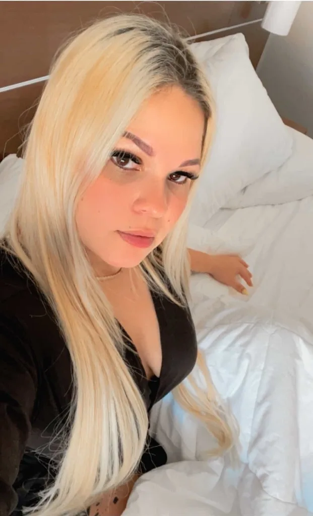 latina - Photo 2 | Escort in Miami
