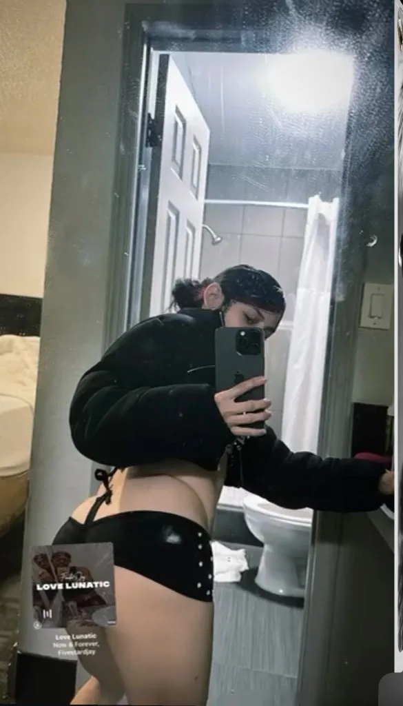 incallsAvailable 24/7 come see about this little petit thang papi - Photo 2 | Escort in North Hollywood