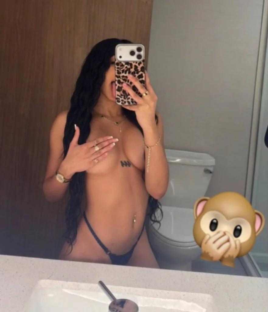 Papi 😍 ando Caliente y con buenos precios