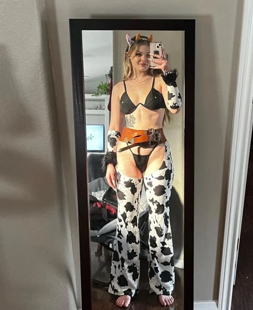 Your Comfort Comes FirstIndependent sucking queen Looking for someone regularly for in/outcall or car dates available 24/7 - Photo 3 | Escort in Redding