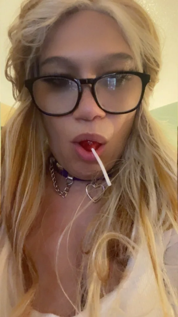 come plsy wit me and my gf - Photo 3 | Escort in Gainesville