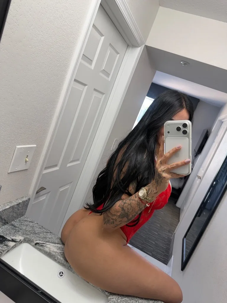 LATIN GIRL - Photo 3 | Escort in Tamiami
