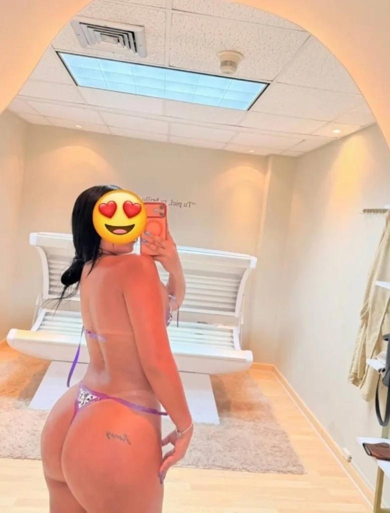 Soy una chica hermosa con un gran trasero y una linda vagina, disponible para ti en todo momento papi - Photo 3 | Escort in university