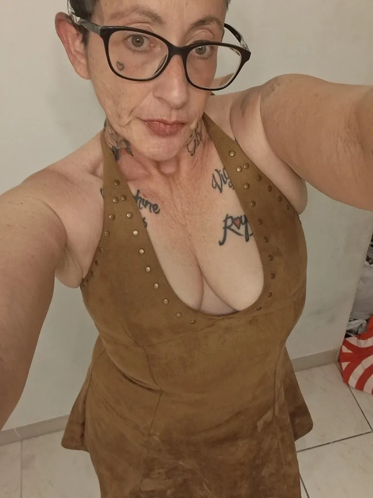 MATURE INQUIRIES ONLY PLEASE - Photo 3 | Escort in South Florida