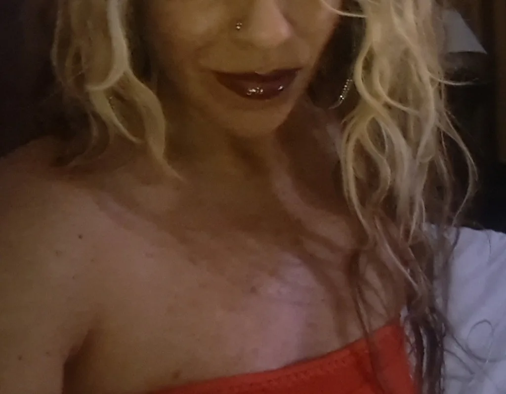 ️️ KnDy • LnD ️️ - Photo 2 | Escort in Garden Grove