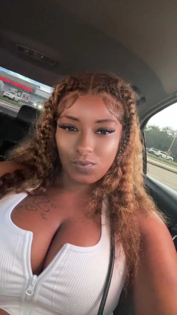 Fort Lauderdale Im Back And Ready For Some Fun🥰 Come See Your Favorite Mixed Beauty INCALLS AND OUTCALLS ONLY !!! - Photo 4 | Escort in Commercial Blvd