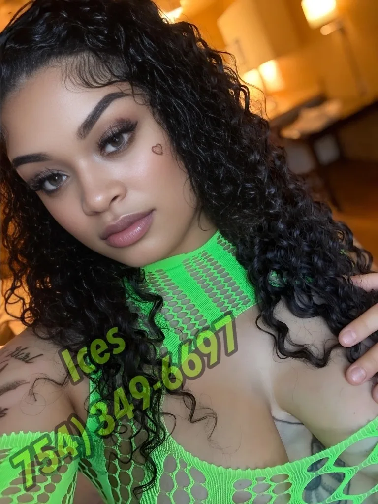 Come Unwind &amp; See Me 😘 Lets Have A Good Time 🫶🏻