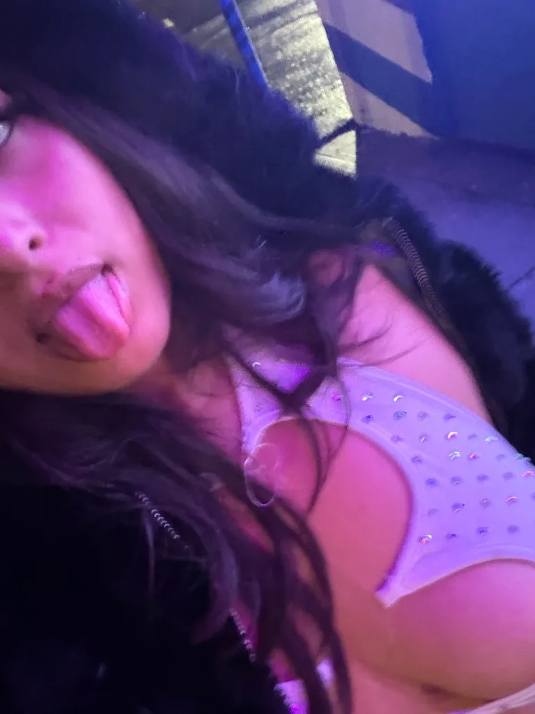 CUM SEE ME THE PRETTY THICK LATINA OUTCALLS &CAR DATES - Photo 4 | Escort in Sherman oaks