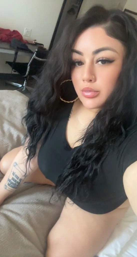 two girls !! two girls !!glock glock 3000Sexy Bbw WET JUICY PUSSY and im pretty with the vibesssss - Photo 4 | Escort in Bicycle casino