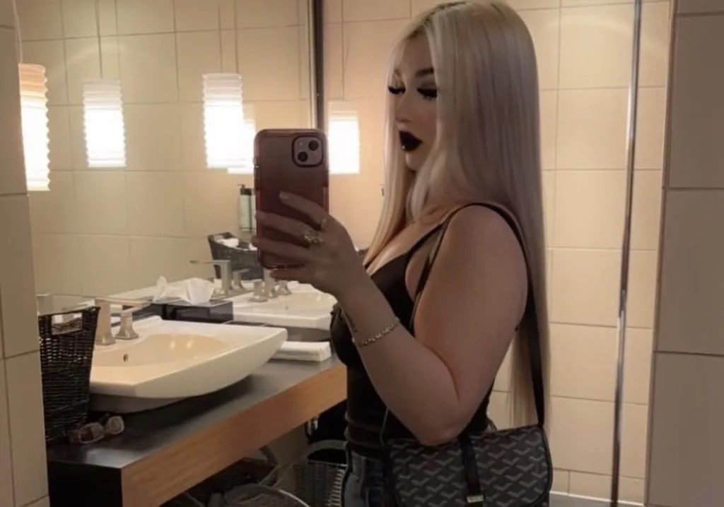 Solo un hombre latino con una verga y unos huevos muy peludos puede cogerme. - Photo 11 | Escort in Ontario