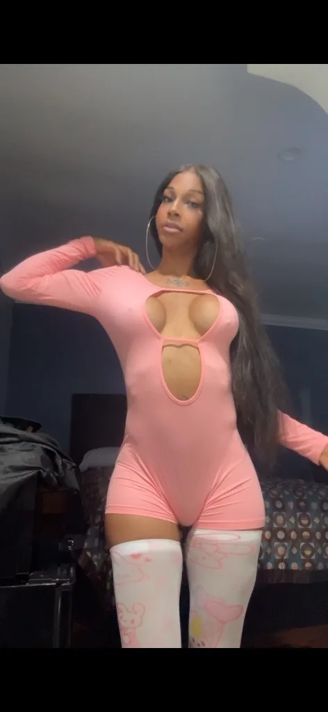 🥴Q-T with the Boo-T 🥴 - Photo 2 | Escort in Compton Outcalls