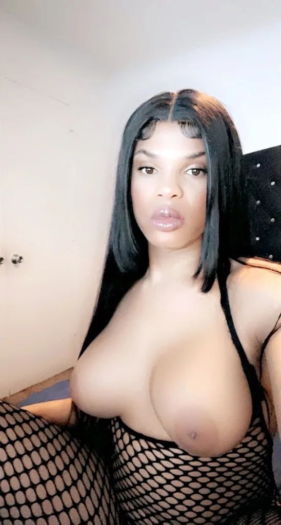 Ts Nicole 9in Available In or Out Available Now - Photo 7 | Escort in San Francisco ( in or out )