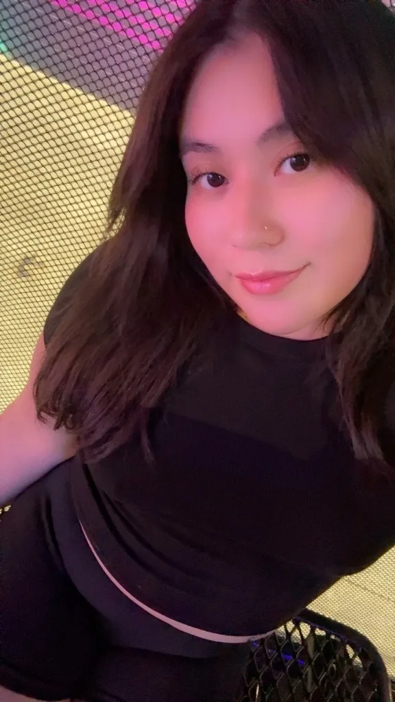 so pretty short, curvy old page got hacked message me if you want to have an amazing experience