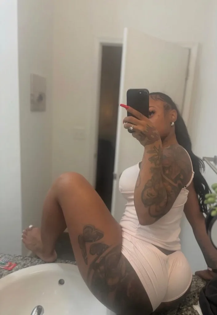 LIMITED TIME ONLY⌛PRETTY FACE WET CREAMY THICK B0UNCY TITS HUGE BOOTY, AND BIG LIPS🫦 MEANT FOR SUCKING FULL PACKAGE! % REAL! - Photo 6 | Escort in INCALL ONLY-Oakland park blvd & I95