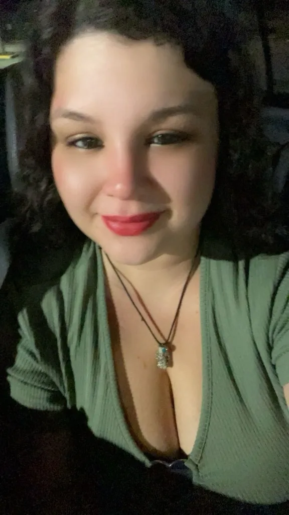 PLEASE i REALLY NEED A BLESSING Single mommy really needs help any decent men out there willing to help - Photo 4 | Escort in Miami