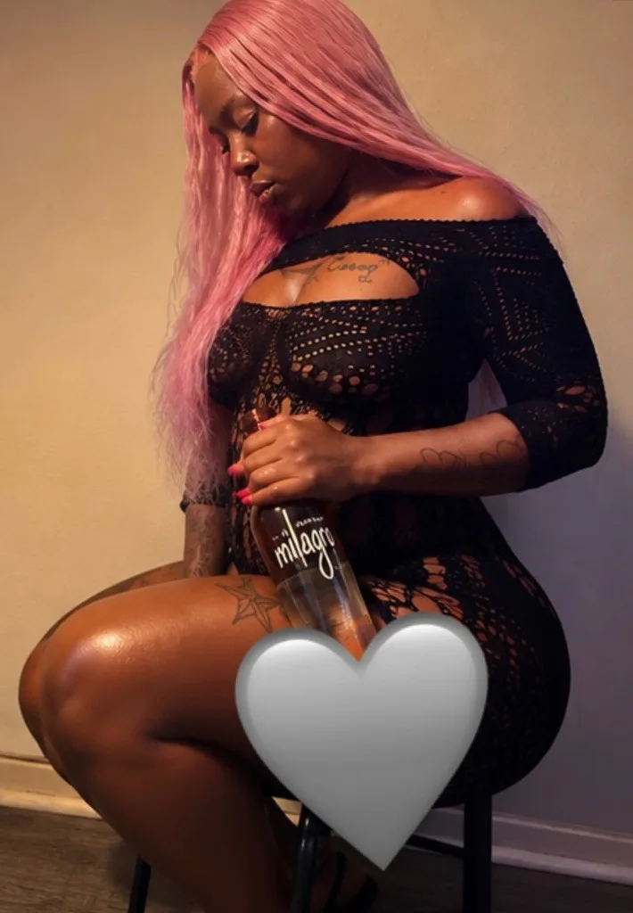 HAPPY HOURS SPECIAL $50 PUSSY HEADAND UP - Photo 6 | Escort in Miami
