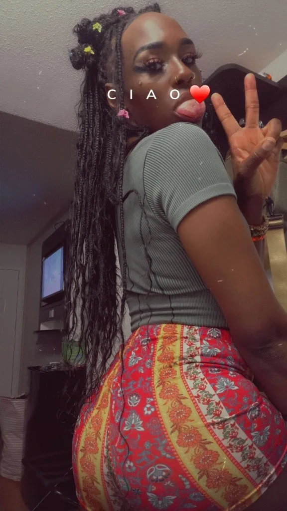 fun freak hosting - Photo 7 | Escort in Sepulveda