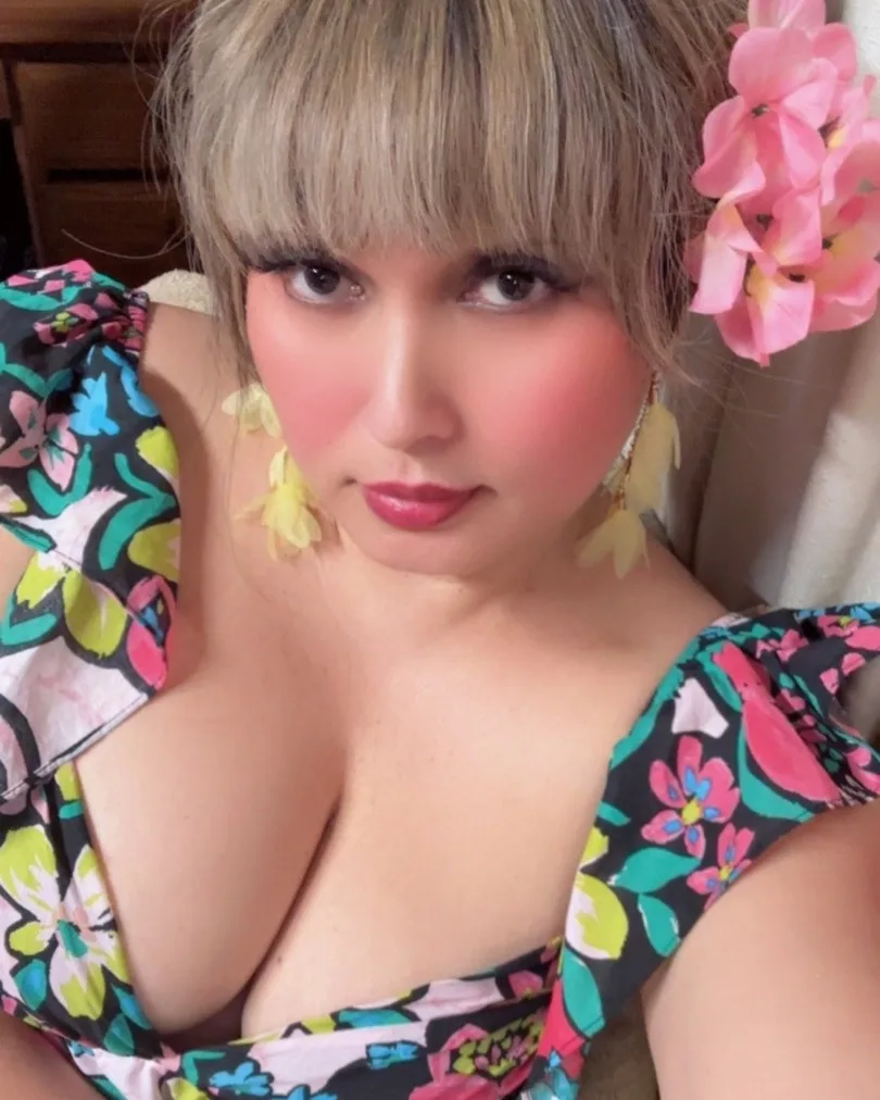 Tall Sexy Asian Transexual - Photo 6 | Escort in Fresno