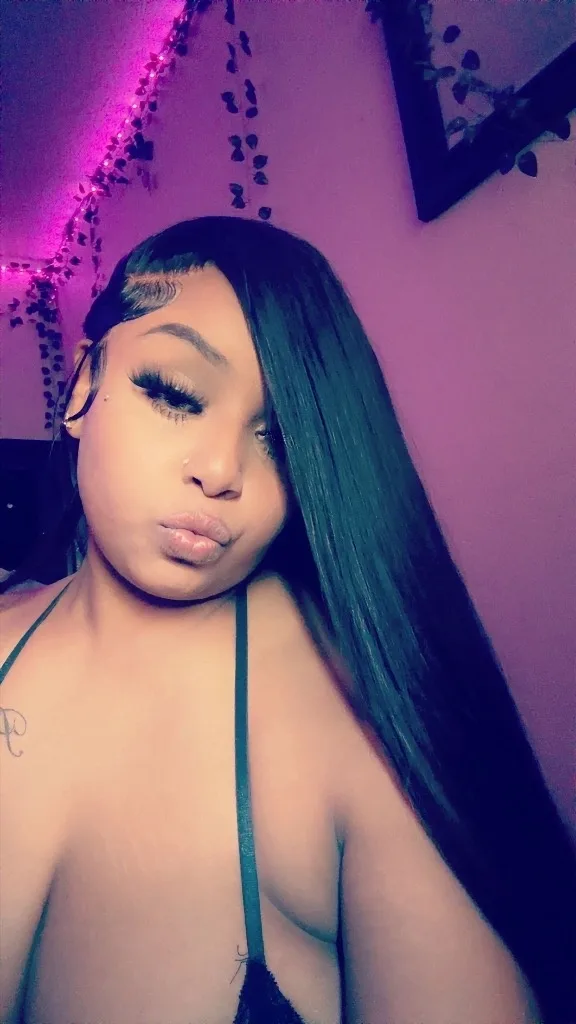 SEXY YOUNG NEW TIGHT BOMBSHELL AVAILABLE NOW - Photo 6 | Escort in North Fresno surrounding areas