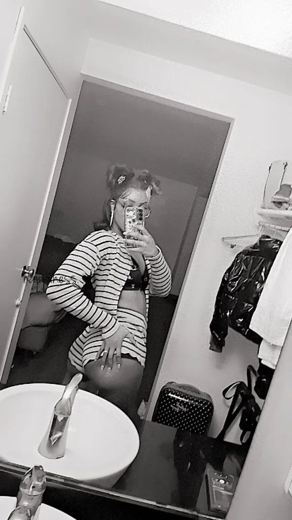 Sweet•Slim•Thick•ĞṚƐƐƘ~ĢOƊƊƐ$$● IN YOUR CITY ●INCALLS//OUTCALLS//CARDATES!!!!! - Photo 2 | Escort in Los Angeles