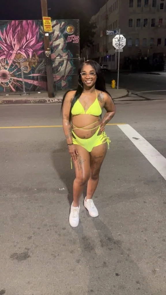 come party with Piper 🥳 - Photo 8 | Escort in Hollywood