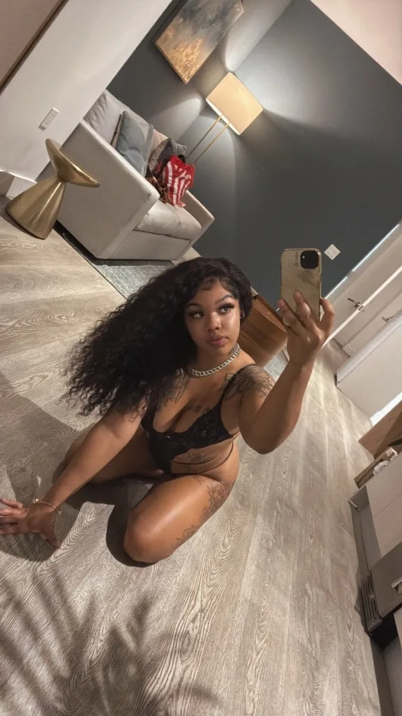 creolebaddie🫦😝💦ms wetness