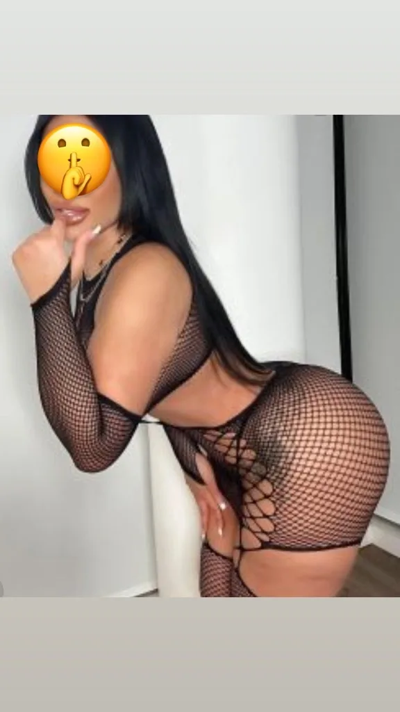 sexy latina 🍑