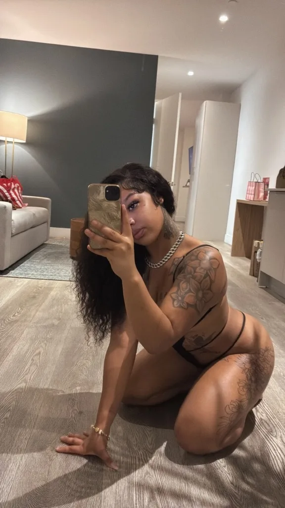 creolebaddie🫦ms wetness - Photo 5 | Escort in Miami
