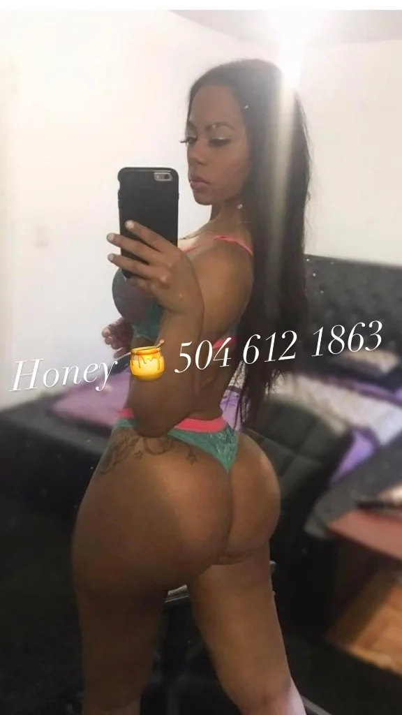 New Creamy Backdoor Come dip in HoneyPot or let me dip in yours hurry Thick Ts Honey Pretty Round Ass Passable Hung Freak. 🥰 TS HONEYSexy and Full Of .. come see me shoot MASSIVE LOADS - Photo 2 | Escort in Downtown