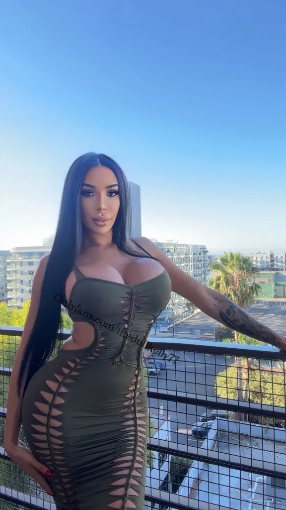 Now visiting Union square 📍only. 2 days text me check my onlyfans.com/thedollkelly77