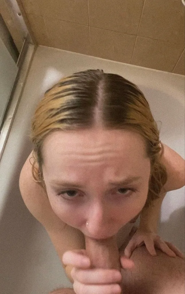 Hot Sexy Girl🔥Available For Incall/Outcall🚗Carfun✅24/7✅Add me on Snapchat 👻👻maryxnv 👻👻