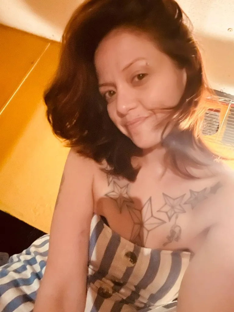 Pretty, playful & probably yourtype Lets Play - Photo 3 | Escort in West Palm Beach